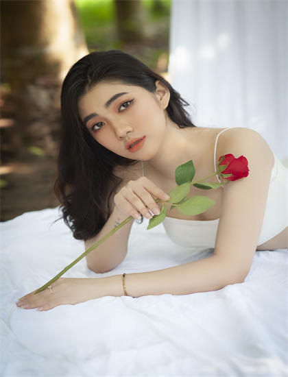 一个男人馋你身子表现_播盟_爱的二八定律电视剧在线观看