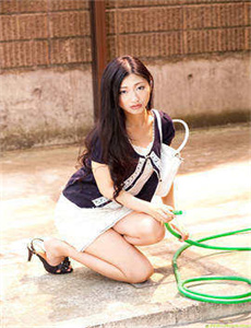 《少女进入刺激战场视频-女超人马渭清狐仙照片》